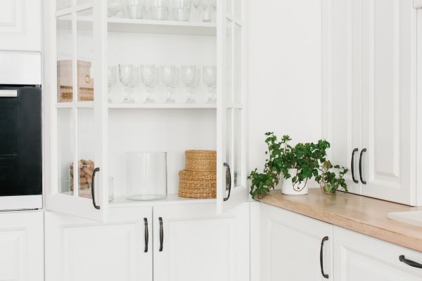 Glass Cabinet Replacement in Grapevine